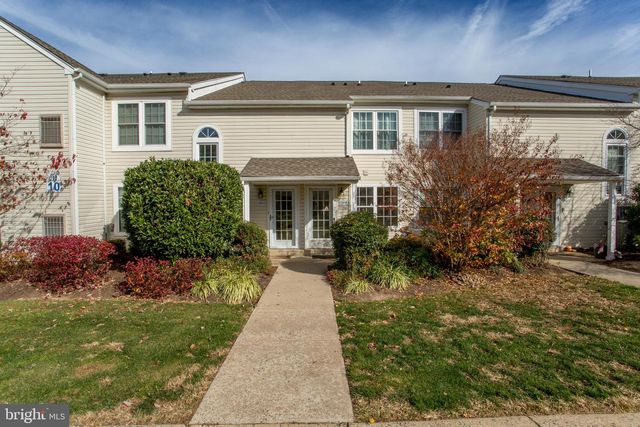 10014 BEACON HILL DR, Southampton, PA 18966