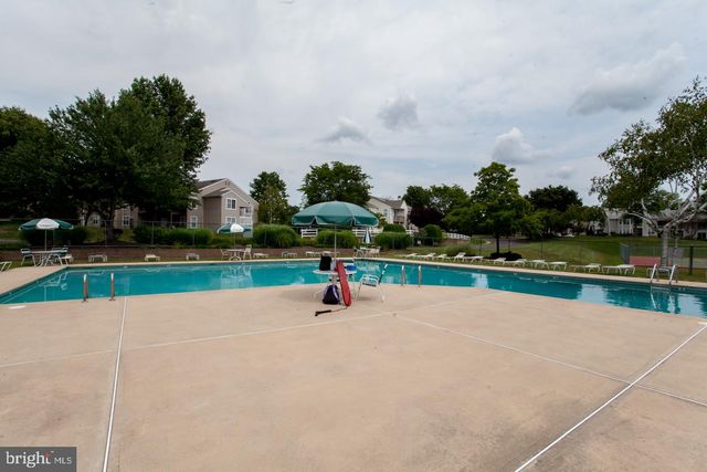 10014 BEACON HILL DR, Southampton, PA 18966