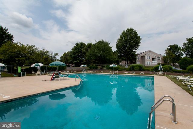 10014 BEACON HILL DR, Southampton, PA 18966