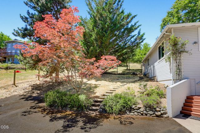 457 Walnut Street, Ashland, OR 97520