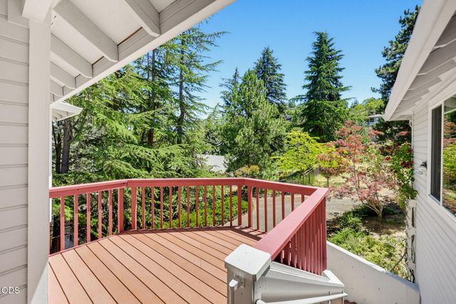457 Walnut Street, Ashland, OR 97520