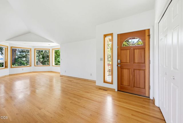 457 Walnut Street, Ashland, OR 97520