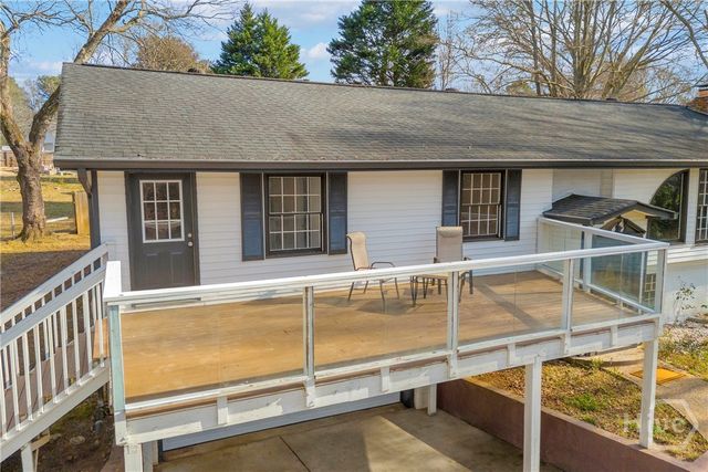 83 Kings Drive, Braselton, GA 30517