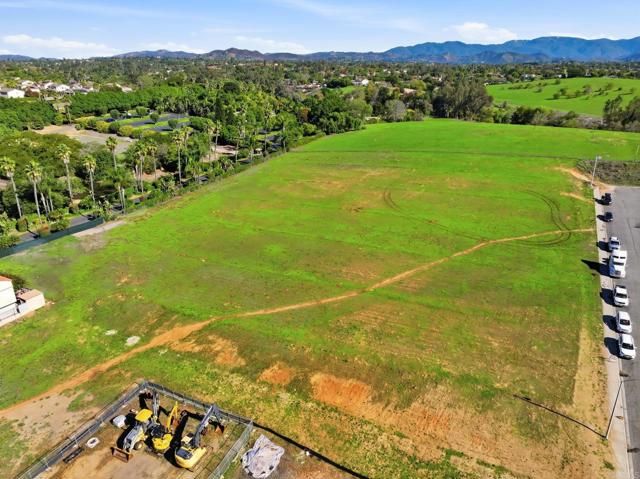 1630 S Mission Road, Fallbrook, CA 92028