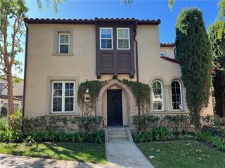 38 Gardenpath, Irvine, CA 92603