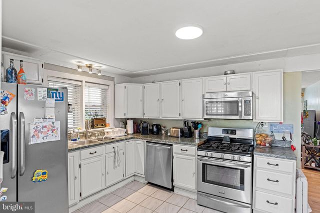 127 HALF ST, Hershey, PA 17033