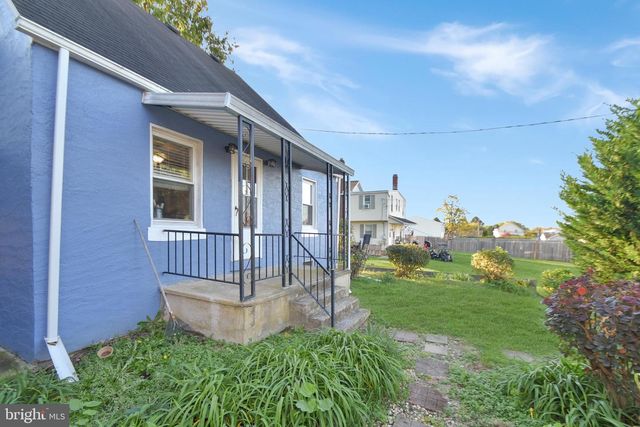 127 HALF ST, Hershey, PA 17033