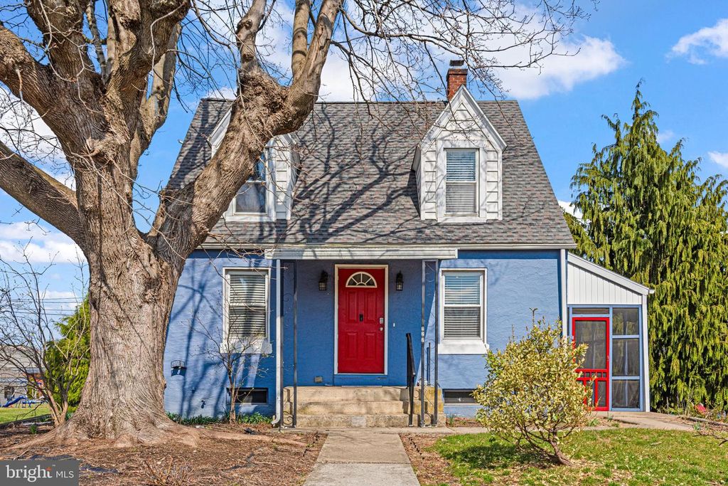 127 HALF ST, Hershey, PA 17033