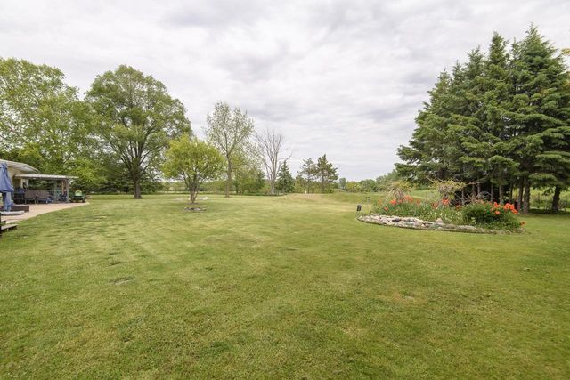 N8154 Lange LANE, Watertown, WI 53094