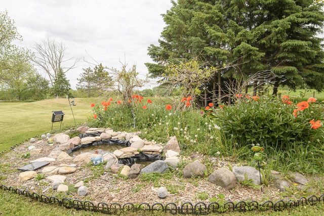 N8154 Lange LANE, Watertown, WI 53094