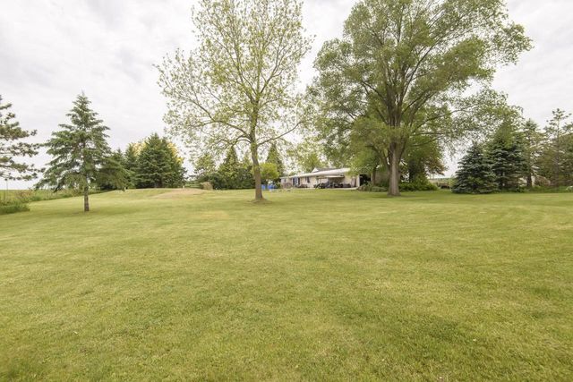 N8154 Lange LANE, Watertown, WI 53094