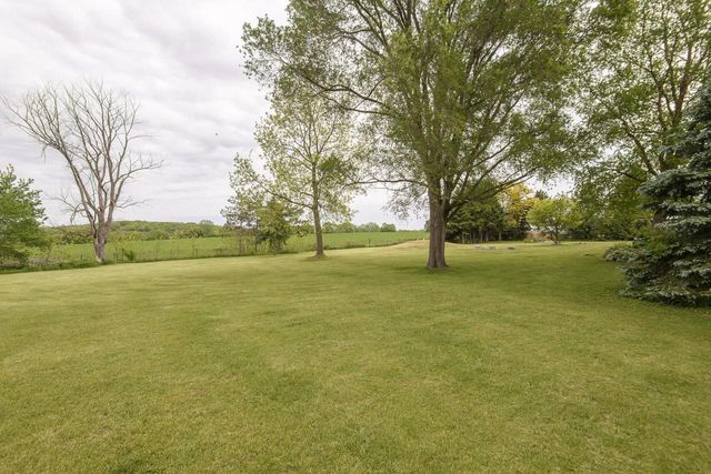 N8154 Lange LANE, Watertown, WI 53094