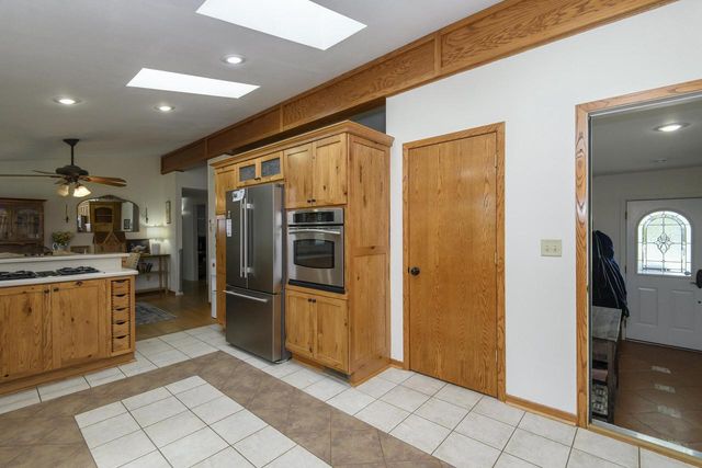 N8154 Lange LANE, Watertown, WI 53094