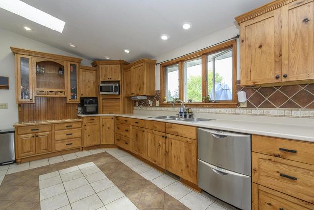 N8154 Lange LANE, Watertown, WI 53094