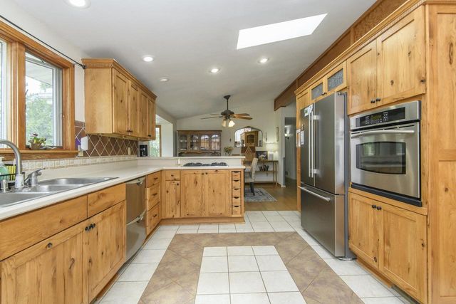 N8154 Lange LANE, Watertown, WI 53094