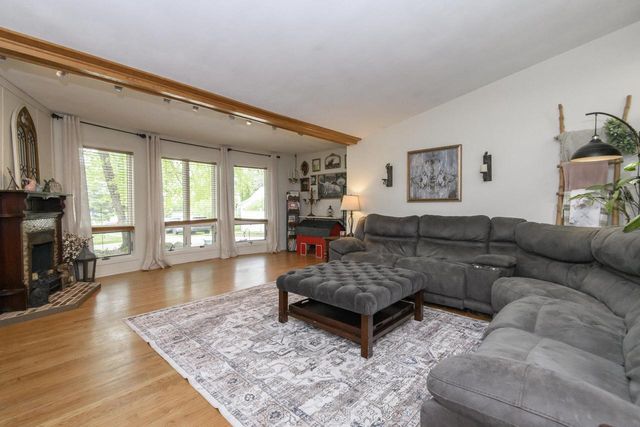 N8154 Lange LANE, Watertown, WI 53094