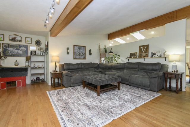 N8154 Lange LANE, Watertown, WI 53094
