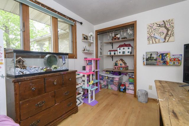 N8154 Lange LANE, Watertown, WI 53094