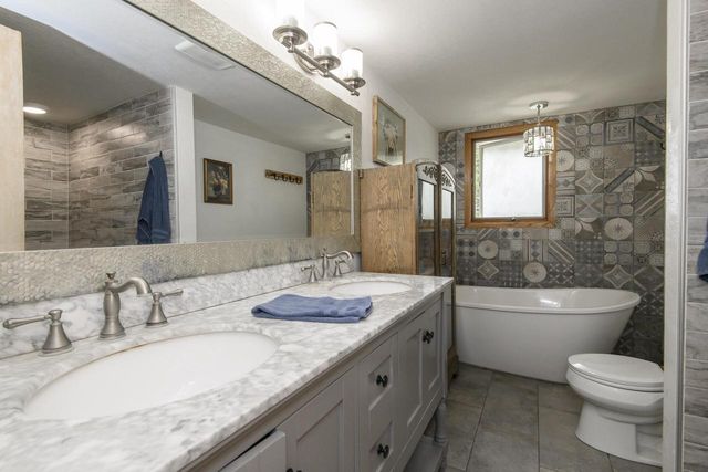 N8154 Lange LANE, Watertown, WI 53094
