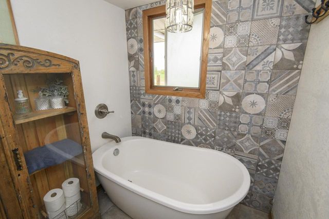 N8154 Lange LANE, Watertown, WI 53094