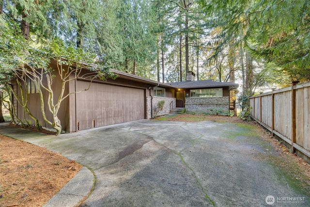 16051 SE 16th Street, Bellevue, WA 98008