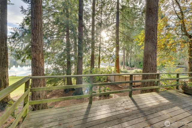 16051 SE 16th Street, Bellevue, WA 98008