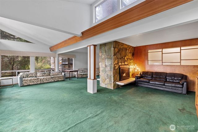 16051 SE 16th Street, Bellevue, WA 98008