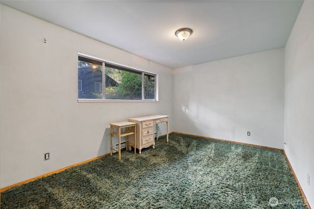 16051 SE 16th Street, Bellevue, WA 98008