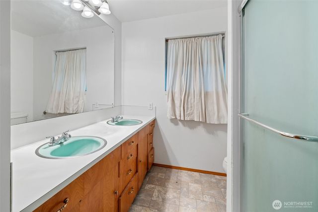 16051 SE 16th Street, Bellevue, WA 98008