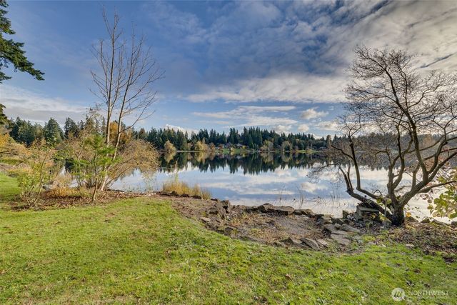 16051 SE 16th Street, Bellevue, WA 98008