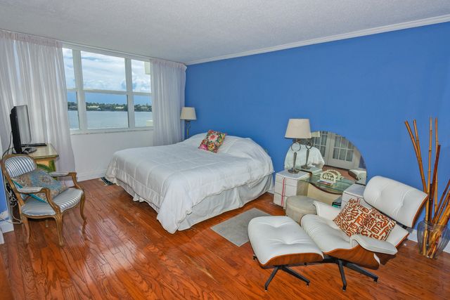 2600 N Flagler Drive 803, West Palm Beach, FL 33407
