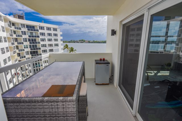 2600 N Flagler Drive 803, West Palm Beach, FL 33407