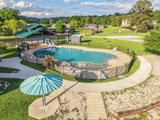 26 Hillsborough Drive, Huntsville, TX 77340