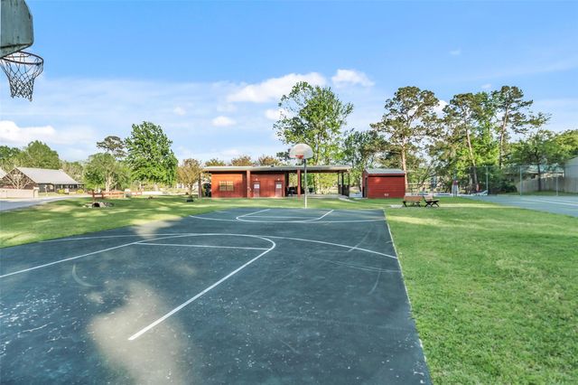 26 Hillsborough Drive, Huntsville, TX 77340