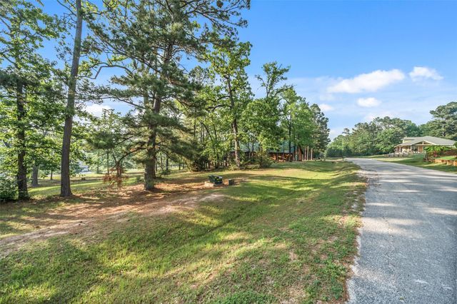 26 Hillsborough Drive, Huntsville, TX 77340