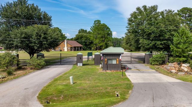 26 Hillsborough Drive, Huntsville, TX 77340