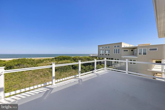 11 E 30TH ST, Barnegat Light, NJ 08006