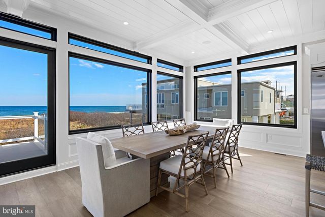 11 E 30TH ST, Barnegat Light, NJ 08006