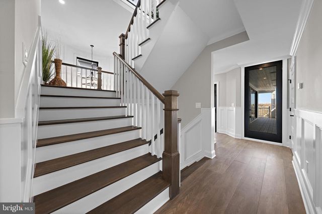 11 E 30TH ST, Barnegat Light, NJ 08006