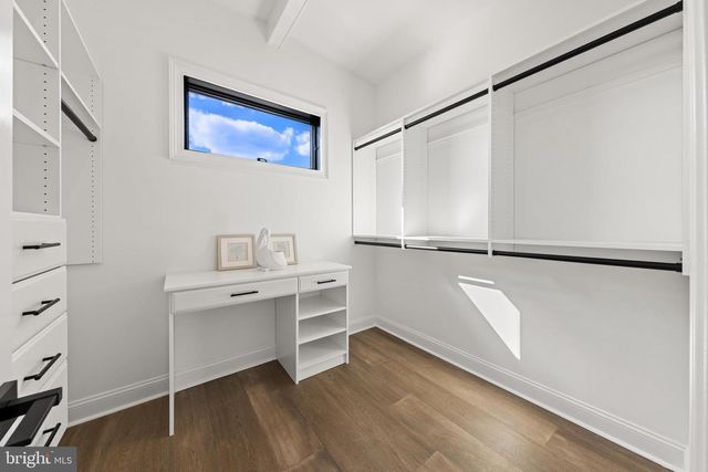11 E 30TH ST, Barnegat Light, NJ 08006
