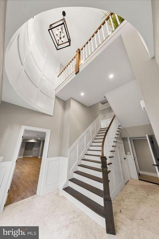 11 E 30TH ST, Barnegat Light, NJ 08006