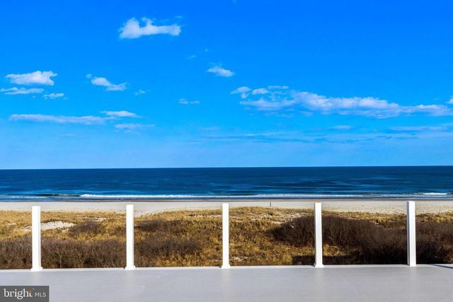 11 E 30TH ST, Barnegat Light, NJ 08006
