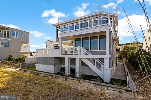 11 E 30TH ST, Barnegat Light, NJ 08006