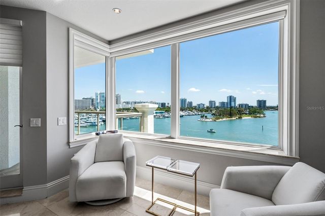 464 GOLDEN GATE POINT 703, Sarasota, FL 34236