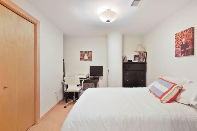 1120 S 2nd Street 1009, Minneapolis, MN 55415