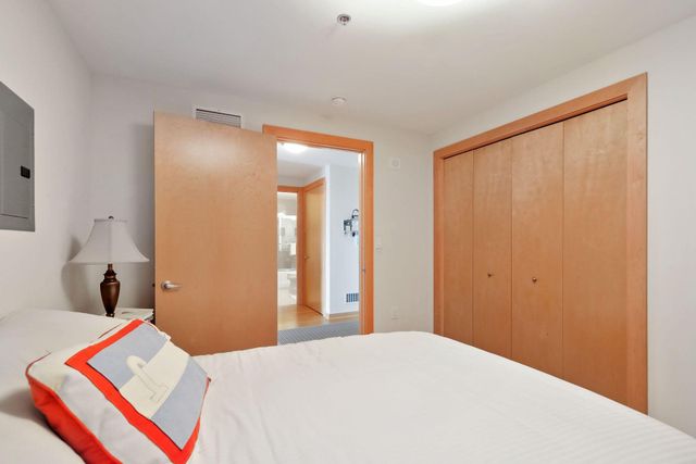 1120 S 2nd Street 1009, Minneapolis, MN 55415