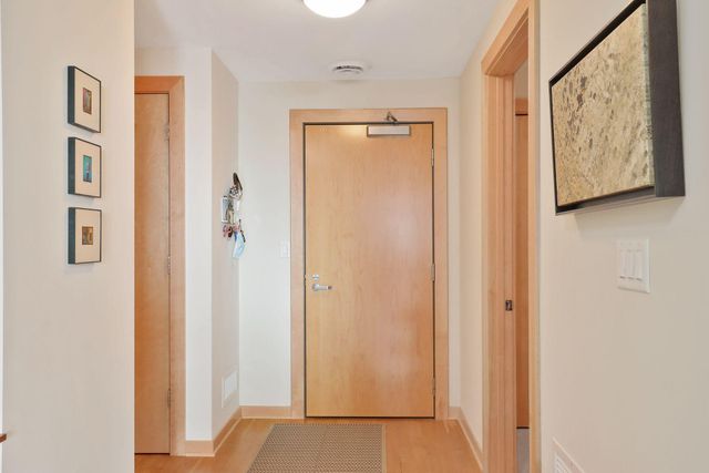 1120 S 2nd Street 1009, Minneapolis, MN 55415