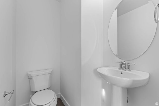 979 N AMBERLY DR, North Salt Lake, UT 84054