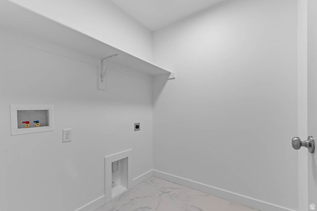 979 N AMBERLY DR, North Salt Lake, UT 84054