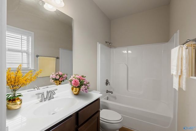 297 Northlake Drive, Meridianville, AL 35759